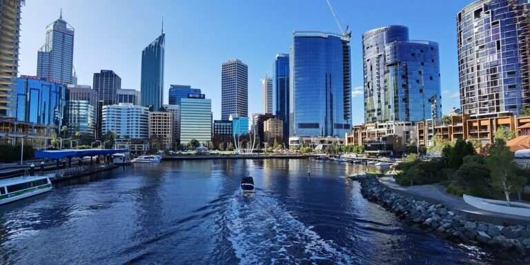 1c100-f4fd-dfb1-37f0-35a2ab67a14_elizabeth-quay-perth-landhqwa